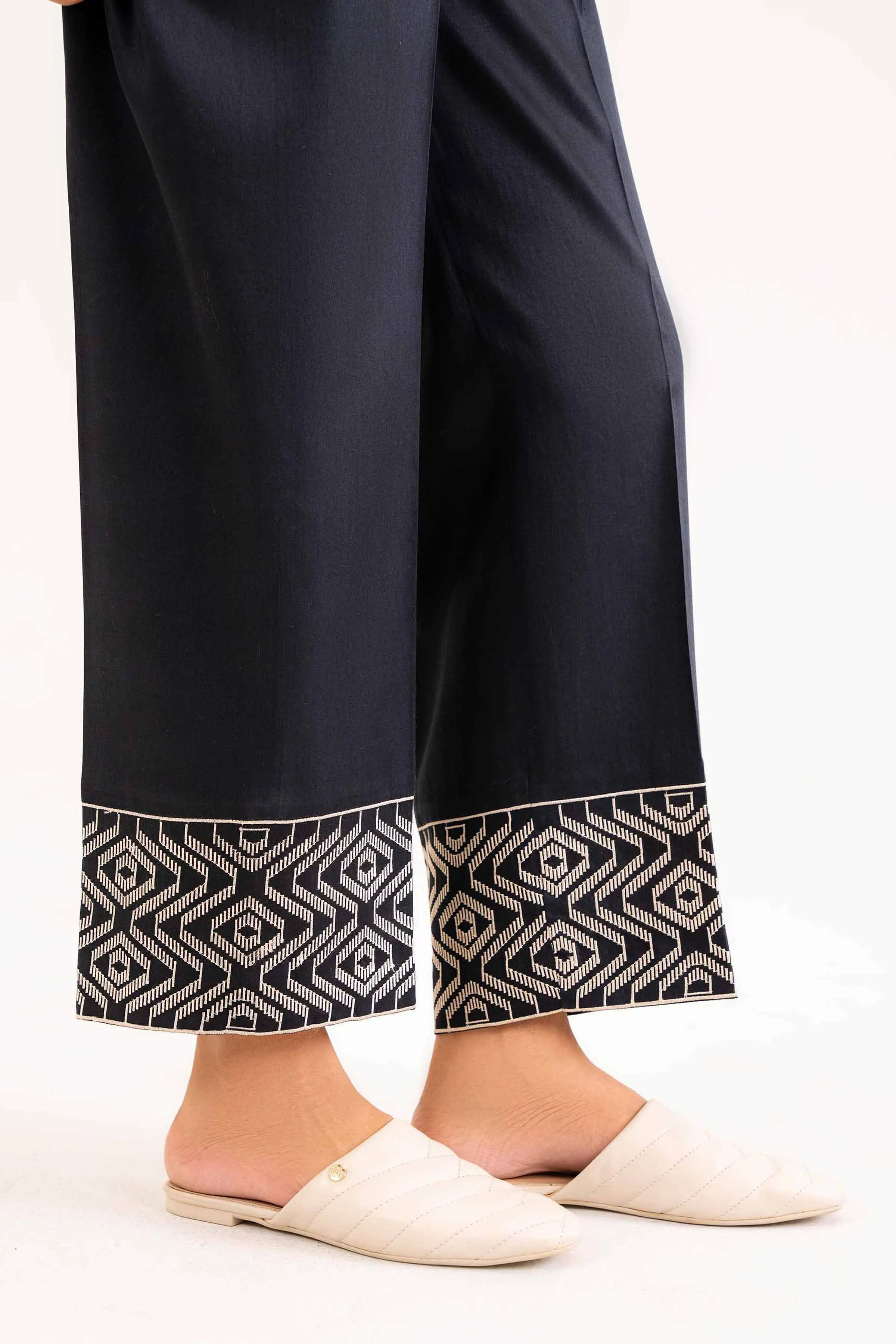 Embroidered Trousers - PW24-365